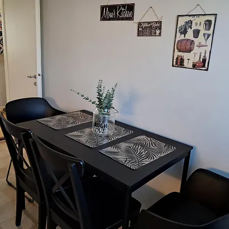 Kiva Asunto Vaeaeksyn Kanavalla Asikkala (Southern Finland)