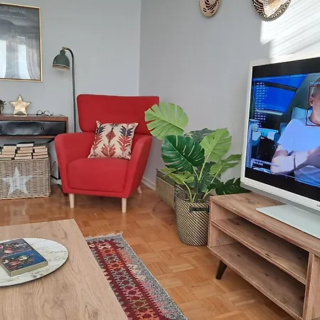 아파트 Kiva Asunto Vaeaeksyn Kanavalla *