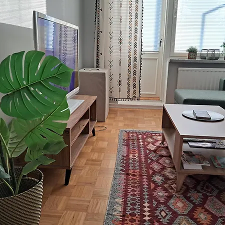 아파트 Kiva Asunto Vaeaeksyn Kanavalla *