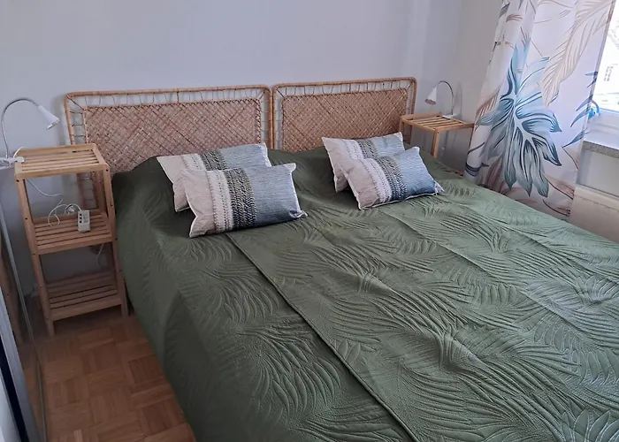 Kiva Asunto Vaeaeksyn Kanavalla Asikkala (Southern Finland)