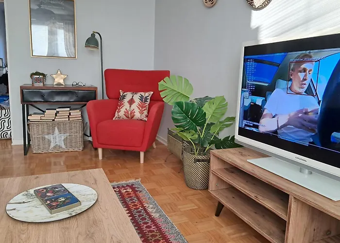 아파트 Kiva Asunto Vaeaeksyn Kanavalla *